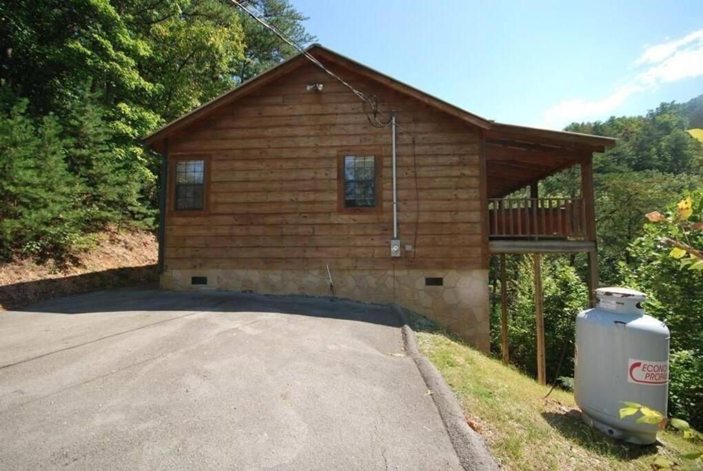 Little Cabin All To Yourself Севьервилл Экстерьер фото