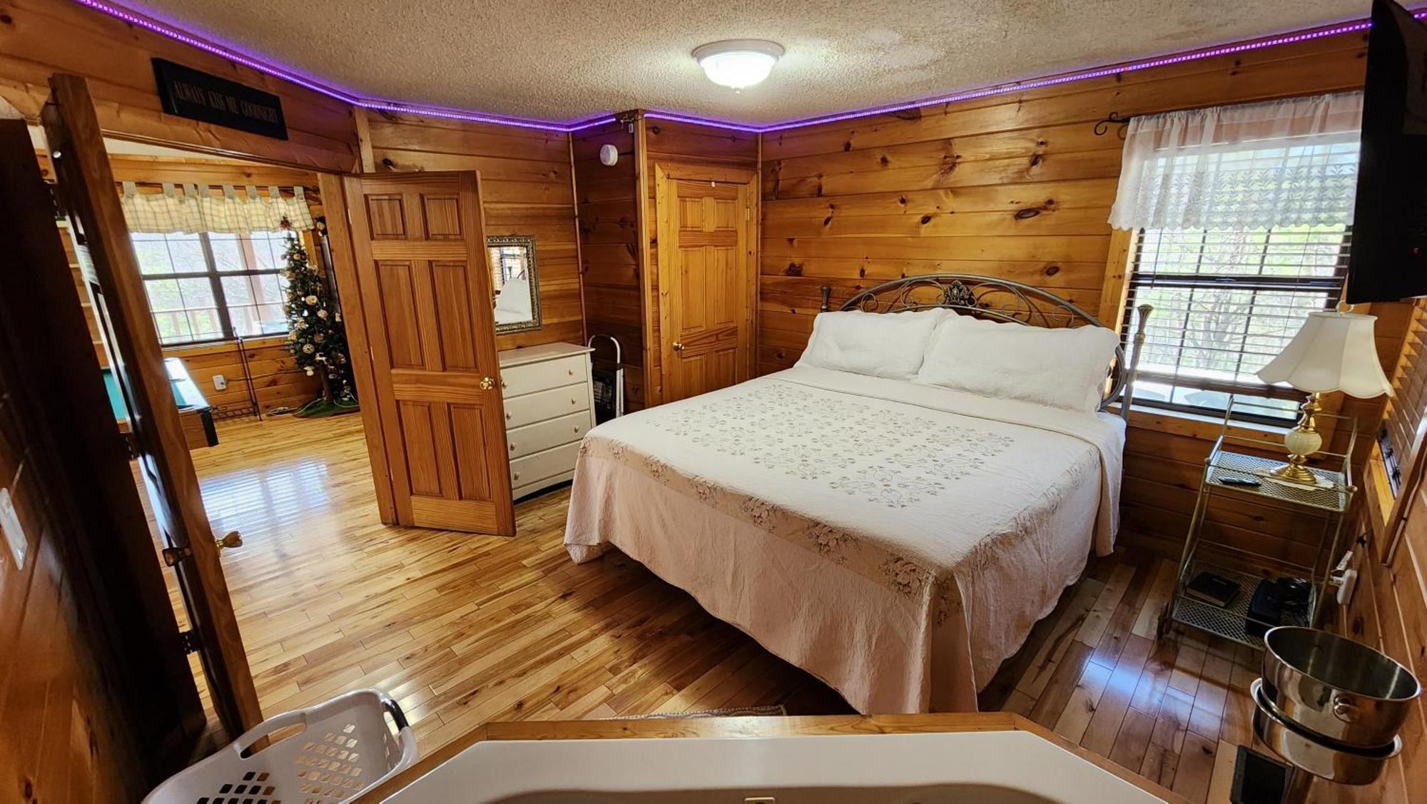Little Cabin All To Yourself Севьервилл Экстерьер фото