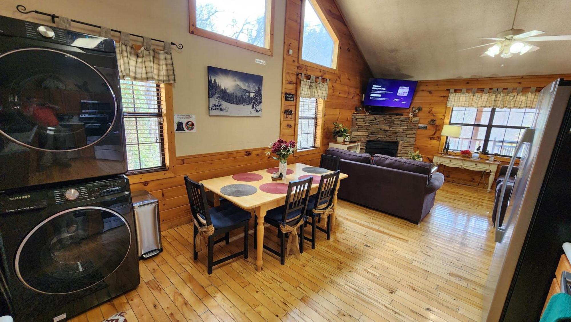 Little Cabin All To Yourself Севьервилл Экстерьер фото